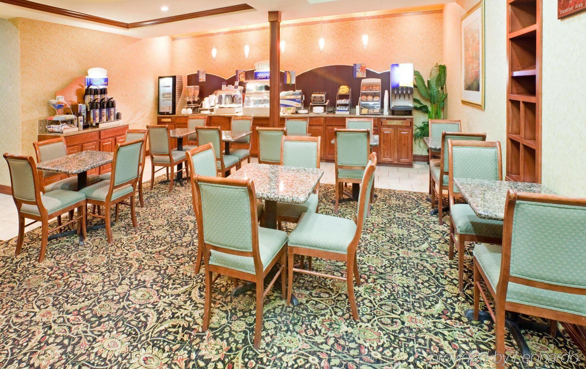 Holiday Inn Express & Suites Fort Worth - Fossil Creek By Ihg Restaurace fotografie