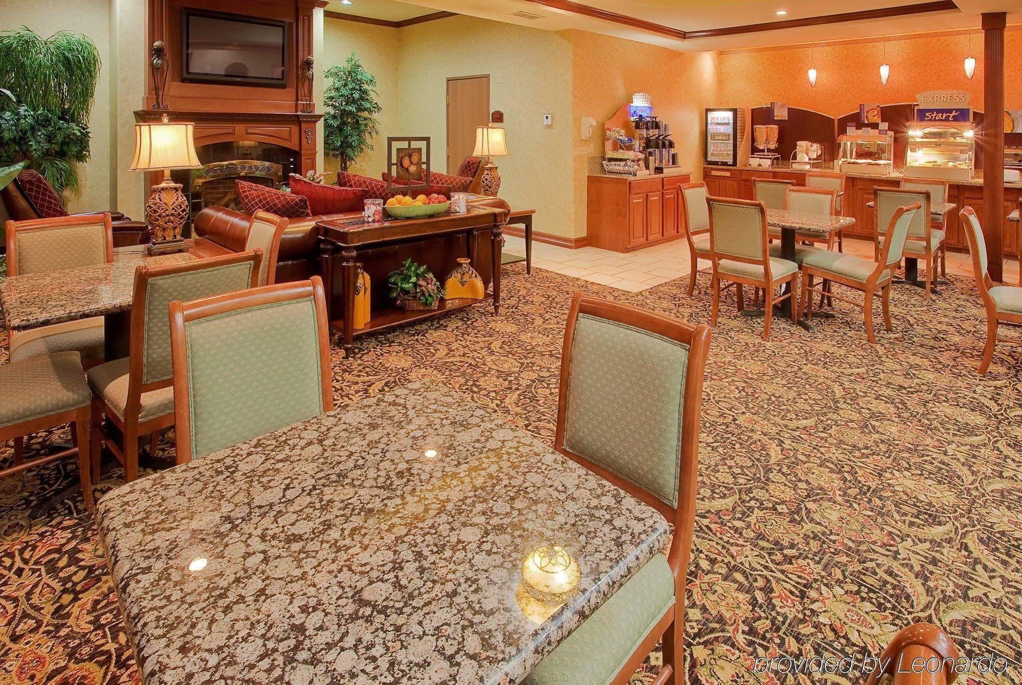 Holiday Inn Express & Suites Fort Worth - Fossil Creek By Ihg Restaurace fotografie